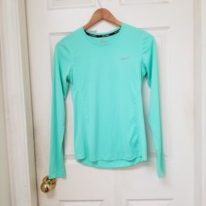 Nike Dri-fit long sleeve running shirt mint green xs